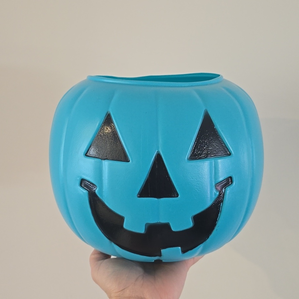 Vintage Halloween blue jack o lantern blow mold bucket